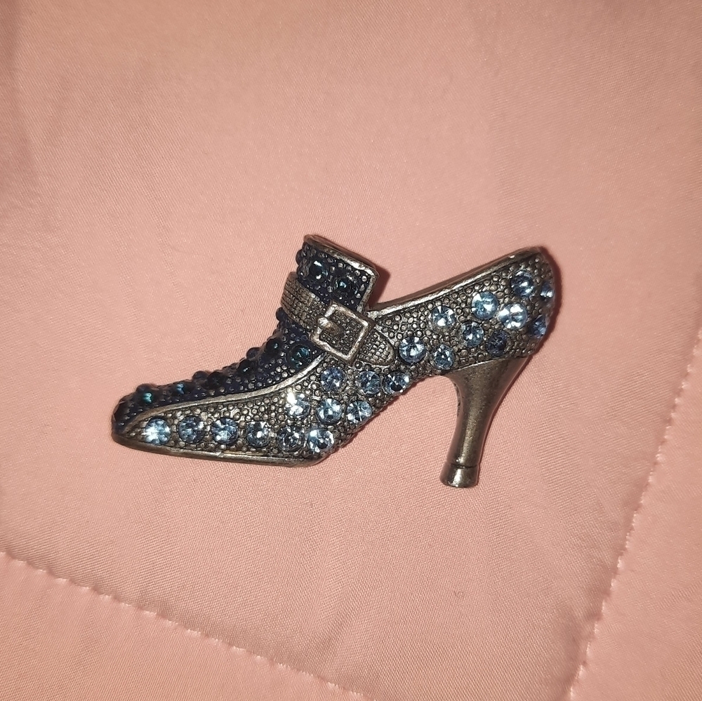 Victorian Shoe Rhinestone Brooch - Picture 2 of 4